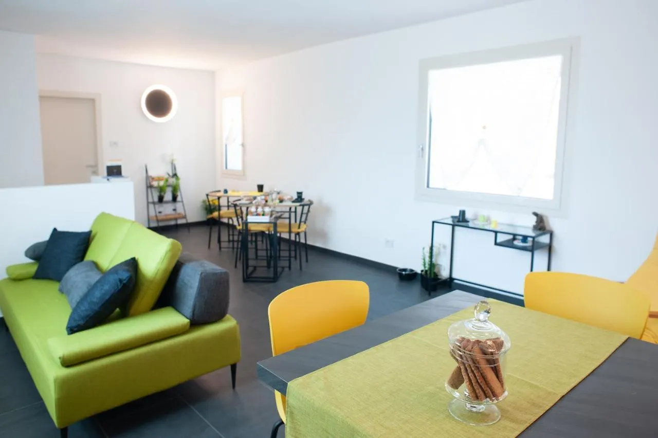 Corte Giorgi Breno Bed & Breakfast