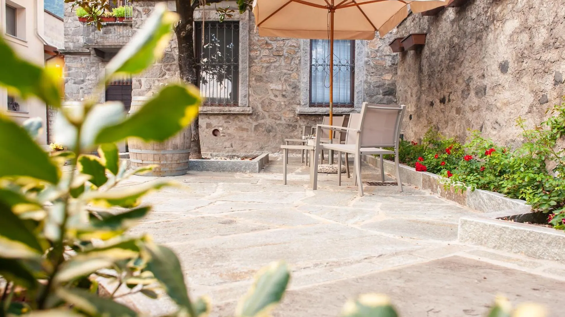Corte Giorgi Breno Bed & Breakfast